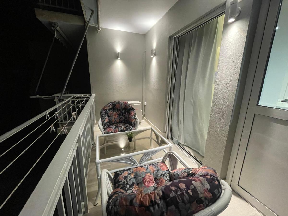 Loutraki Apartment Exterior photo